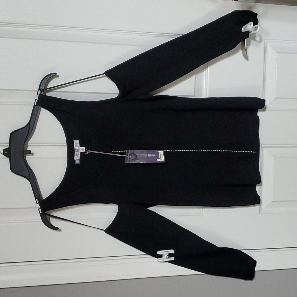 NWT Jennifer Lopez women's cold shoulder top
